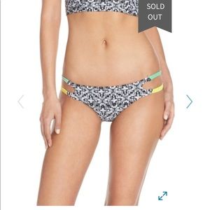 BCA Print Cutout Sides Bikini Bottom XS